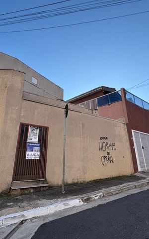 Casa para alugar com 100m², 0 quarto e sem vaga Casa para alugar com 100m², 0 quarto e sem vagaFachada