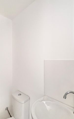 Apartamento para alugar com 28m², 2 quartos e sem vaga Apartamento para alugar com 28m², 2 quartos e sem vagaBanheiro