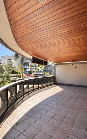 Apartamento à venda com 150m², 3 quartos e 2 vagas Apartamento à venda com 150m², 3 quartos e 2 vagasSala
