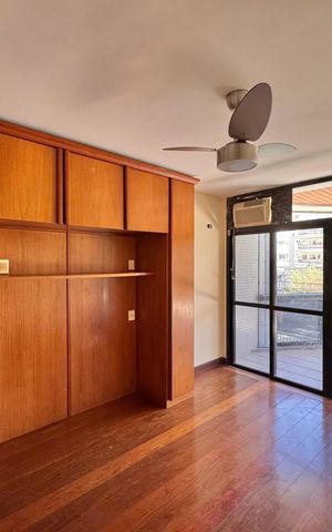 Apartamento à venda com 150m², 3 quartos e 2 vagas Apartamento à venda com 150m², 3 quartos e 2 vagasSuíte