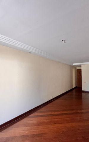 Apartamento à venda com 150m², 3 quartos e 2 vagas Apartamento à venda com 150m², 3 quartos e 2 vagasSala