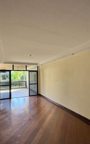 Apartamento à venda com 150m², 3 quartos e 2 vagas Apartamento à venda com 150m², 3 quartos e 2 vagasSala