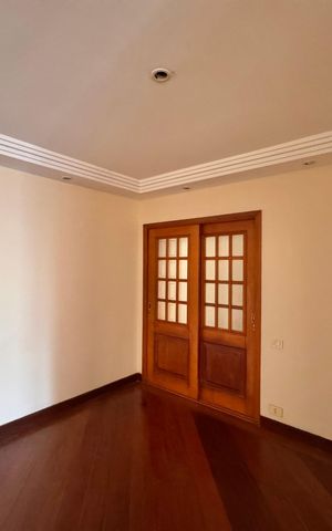 Apartamento à venda com 150m², 3 quartos e 2 vagas Apartamento à venda com 150m², 3 quartos e 2 vagasSala