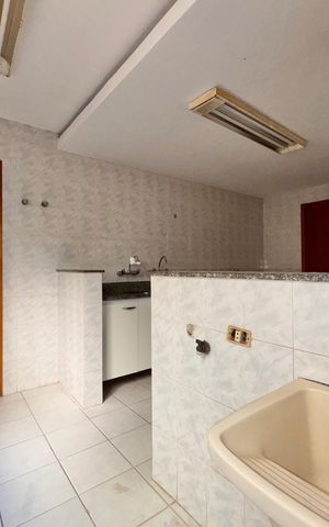 Apartamento à venda com 150m², 3 quartos e 2 vagas Apartamento à venda com 150m², 3 quartos e 2 vagasÁrea de Serviço