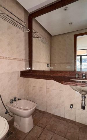 Apartamento à venda com 150m², 3 quartos e 2 vagas Apartamento à venda com 150m², 3 quartos e 2 vagasSuíte - Banheiro