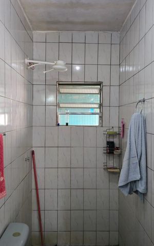 Casa para alugar com 72m², 2 quartos e sem vaga Casa para alugar com 72m², 2 quartos e sem vagaBanheiro Social