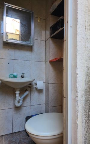 Casa para alugar com 72m², 2 quartos e sem vaga Casa para alugar com 72m², 2 quartos e sem vagaLavabo de Serviço