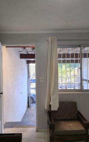 Casa para alugar com 72m², 2 quartos e sem vaga Casa para alugar com 72m², 2 quartos e sem vagaSala
