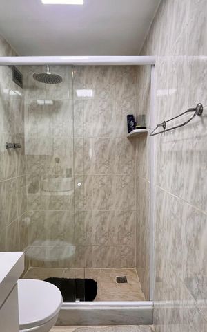 Apartamento à venda com 81m², 2 quartos e 2 vagas Apartamento à venda com 81m², 2 quartos e 2 vagasBanheiro Social