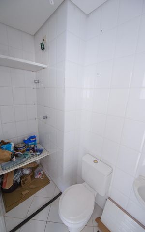 Apartamento para alugar com 297m², 3 quartos e 3 vagas Apartamento para alugar com 297m², 3 quartos e 3 vagasBanheiro de serviço