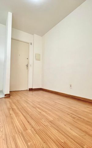Apartamento para alugar com 30m², 2 quartos e 1 vaga Apartamento para alugar com 30m², 2 quartos e 1 vagaSala