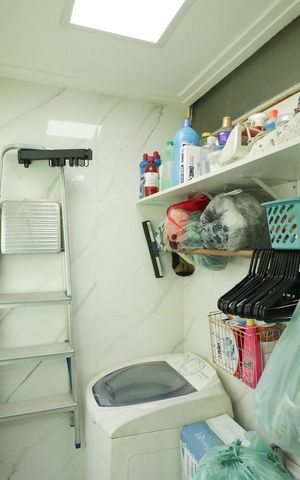 Apartamento à venda com 45m², 2 quartos e 1 vaga Apartamento à venda com 45m², 2 quartos e 1 vagaCozinha e Área de Serviço