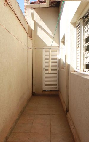 Casa para alugar com 140m², 2 quartos e sem vagaÁrea de serviço 