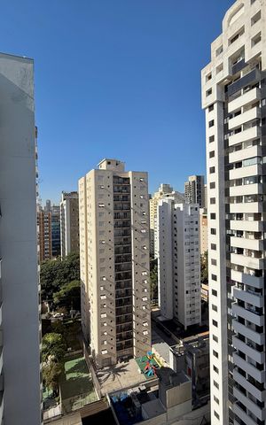 Apartamento à venda com 215m², 3 quartos e 2 vagas Apartamento à venda com 215m², 3 quartos e 2 vagasVista
