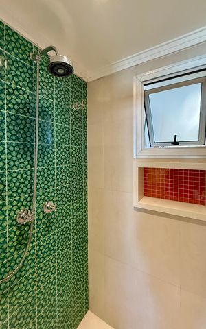 Apartamento à venda com 215m², 3 quartos e 2 vagas Apartamento à venda com 215m², 3 quartos e 2 vagasBanheiro Social