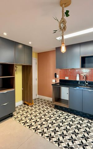 Apartamento à venda com 215m², 3 quartos e 2 vagas Apartamento à venda com 215m², 3 quartos e 2 vagasCozinha