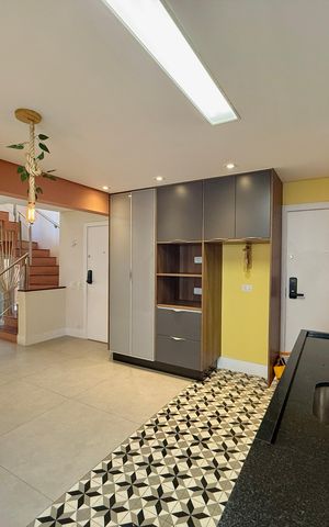 Apartamento à venda com 215m², 3 quartos e 2 vagas Apartamento à venda com 215m², 3 quartos e 2 vagasCozinha