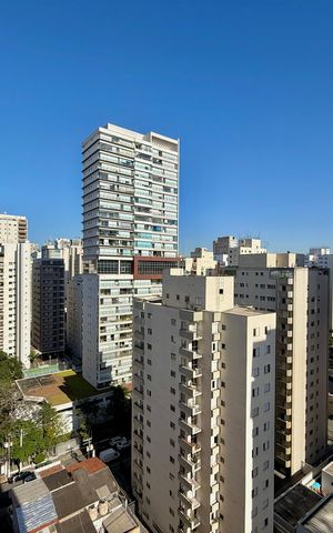 Apartamento à venda com 215m², 3 quartos e 2 vagas Apartamento à venda com 215m², 3 quartos e 2 vagasVista