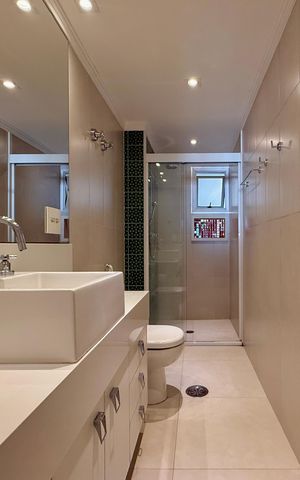 Apartamento à venda com 215m², 3 quartos e 2 vagas Apartamento à venda com 215m², 3 quartos e 2 vagasBanheiro Social