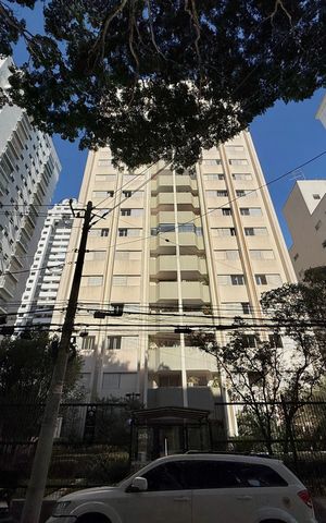 Apartamento à venda com 215m², 3 quartos e 2 vagas Apartamento à venda com 215m², 3 quartos e 2 vagasFachada