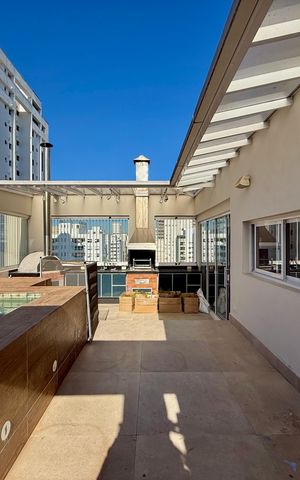 Apartamento à venda com 215m², 3 quartos e 2 vagas Apartamento à venda com 215m², 3 quartos e 2 vagasÁrea Gourmet
