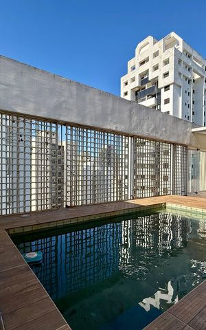 Apartamento à venda com 215m², 3 quartos e 2 vagas Apartamento à venda com 215m², 3 quartos e 2 vagasÁrea Gourmet