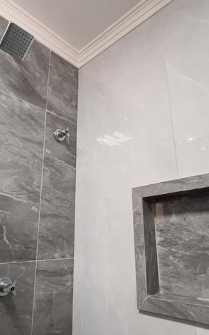 Apartamento à venda com 43m², 2 quartos e 1 vaga Apartamento à venda com 43m², 2 quartos e 1 vagaBanheiro