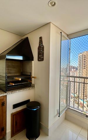 Apartamento à venda com 122m², 3 quartos e 3 vagas Apartamento à venda com 122m², 3 quartos e 3 vagasVaranda gourmet