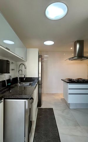 Apartamento à venda com 122m², 3 quartos e 3 vagas Apartamento à venda com 122m², 3 quartos e 3 vagasCozinha