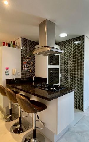 Apartamento à venda com 122m², 3 quartos e 3 vagas Apartamento à venda com 122m², 3 quartos e 3 vagasCozinha