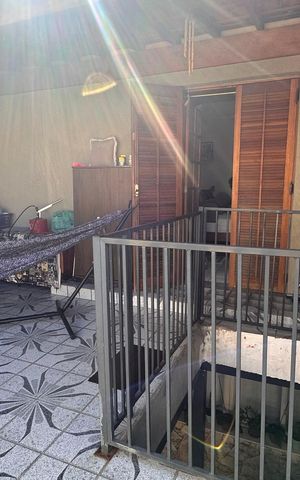 Casa à venda com 114m², 2 quartos e 2 vagas