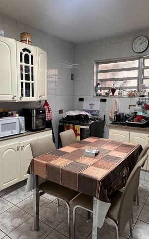 Casa à venda com 114m², 2 quartos e 2 vagas