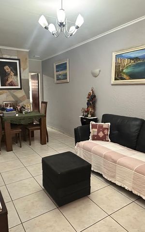 Casa à venda com 114m², 2 quartos e 2 vagas