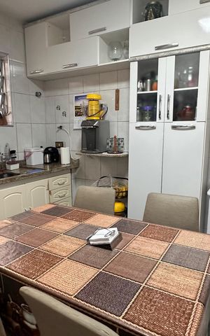 Casa à venda com 114m², 2 quartos e 2 vagas