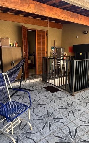 Casa à venda com 114m², 2 quartos e 2 vagas