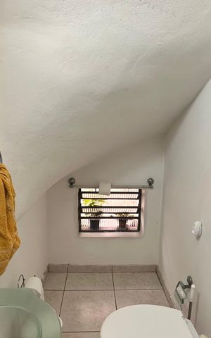 Casa à venda com 114m², 2 quartos e 2 vagas