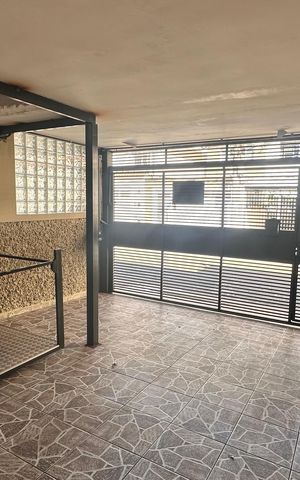 Casa à venda com 114m², 2 quartos e 2 vagas