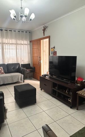 Casa à venda com 114m², 2 quartos e 2 vagas