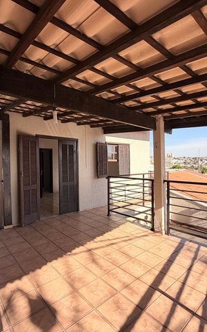 Casa à venda com 160m², 2 quartos e 2 vagasQuarto 2 - Varanda