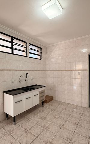 Casa à venda com 160m², 2 quartos e 2 vagasCozinha