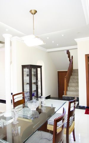 Casa para alugar com 500m², 4 quartos e 4 vagas Casa para alugar com 500m², 4 quartos e 4 vagasSala de Jantar