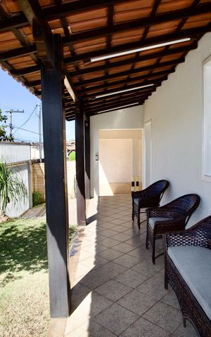 Casa para alugar com 500m², 4 quartos e 4 vagas Casa para alugar com 500m², 4 quartos e 4 vagasVaranda
