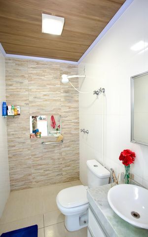 Casa para alugar com 500m², 4 quartos e 4 vagas Casa para alugar com 500m², 4 quartos e 4 vagasBanheiro