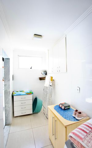 Casa para alugar com 500m², 4 quartos e 4 vagas Casa para alugar com 500m², 4 quartos e 4 vagasCozinha e Área de Serviço