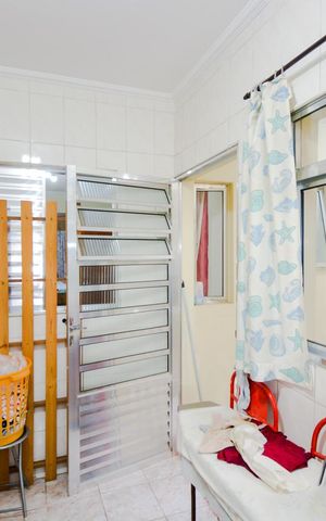 Casa à venda com 220m², 4 quartos e 2 vagasQuarto 4