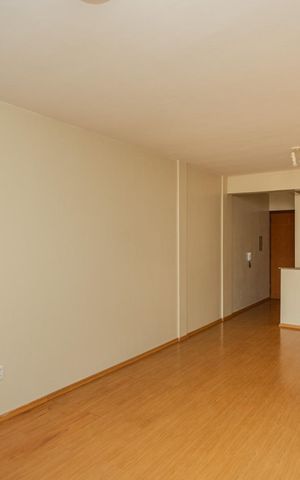 Apartamento à venda com 87m², 3 quartos e 1 vaga Apartamento à venda com 87m², 3 quartos e 1 vagaSala