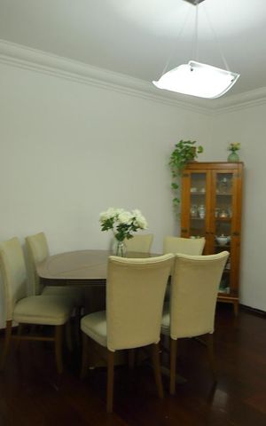 Apartamento à venda com 140m², 4 quartos e 2 vagasSala