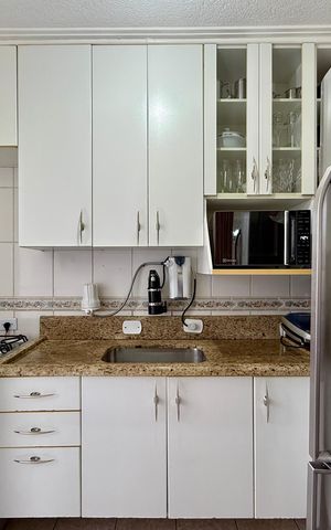 Apartamento à venda com 52m², 2 quartos e 1 vagaCozinha 