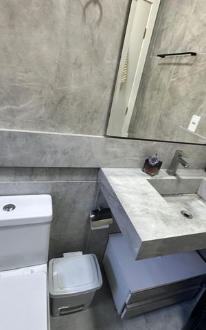 Casa à venda com 230m², 4 quartos e 2 vagas Casa à venda com 230m², 4 quartos e 2 vagasBanheiro da Suíte 1