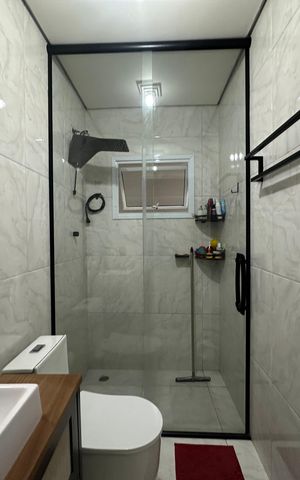 Casa à venda com 230m², 4 quartos e 2 vagas Casa à venda com 230m², 4 quartos e 2 vagasBanheiro 1